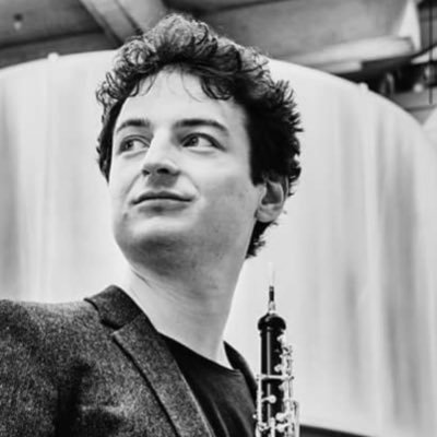 Image of oboist Olivier Stankiewicz