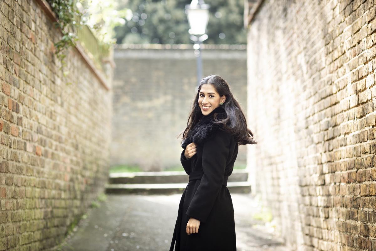 Photo of pianist Mishka Rushdie Momen