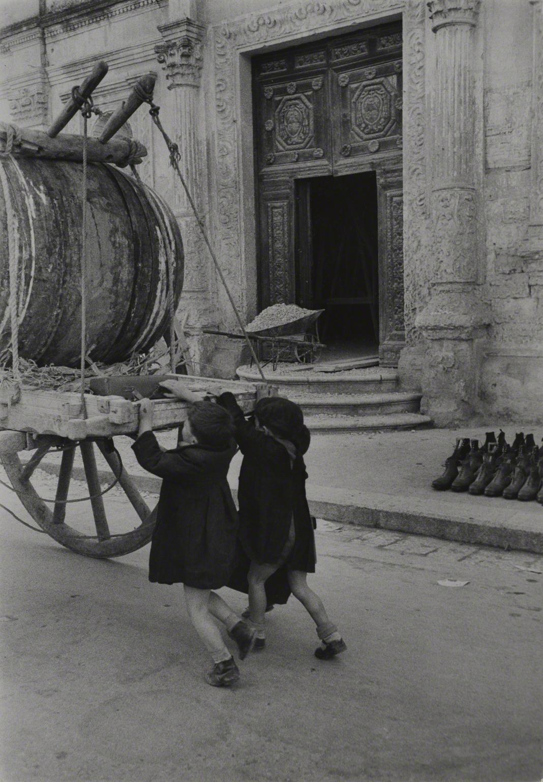 Esther Bubley, Street Scene in Matera, Italy, 1953.