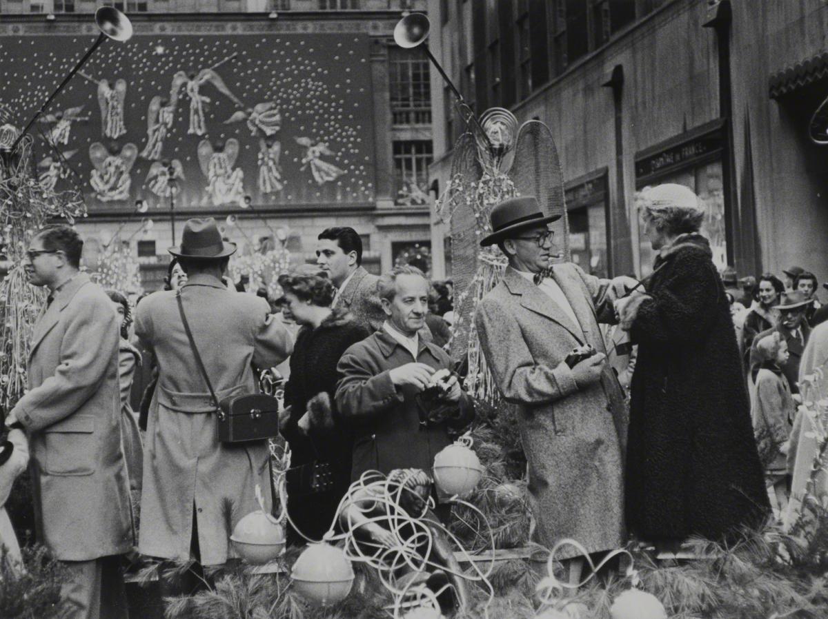 Esther Bubley, Rockefeller Center at Christmas, not dated.