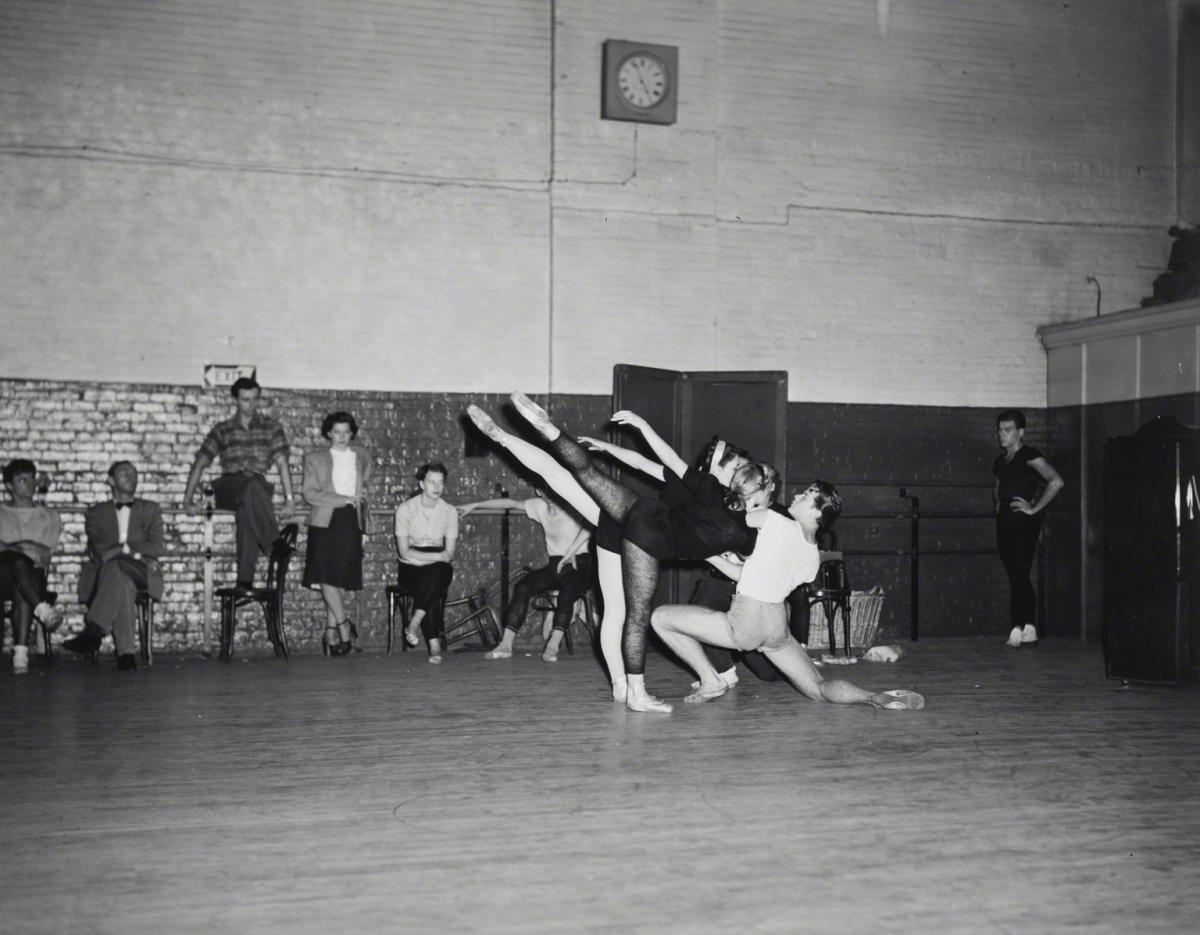 Walker Evans, XIX #12, 1945.