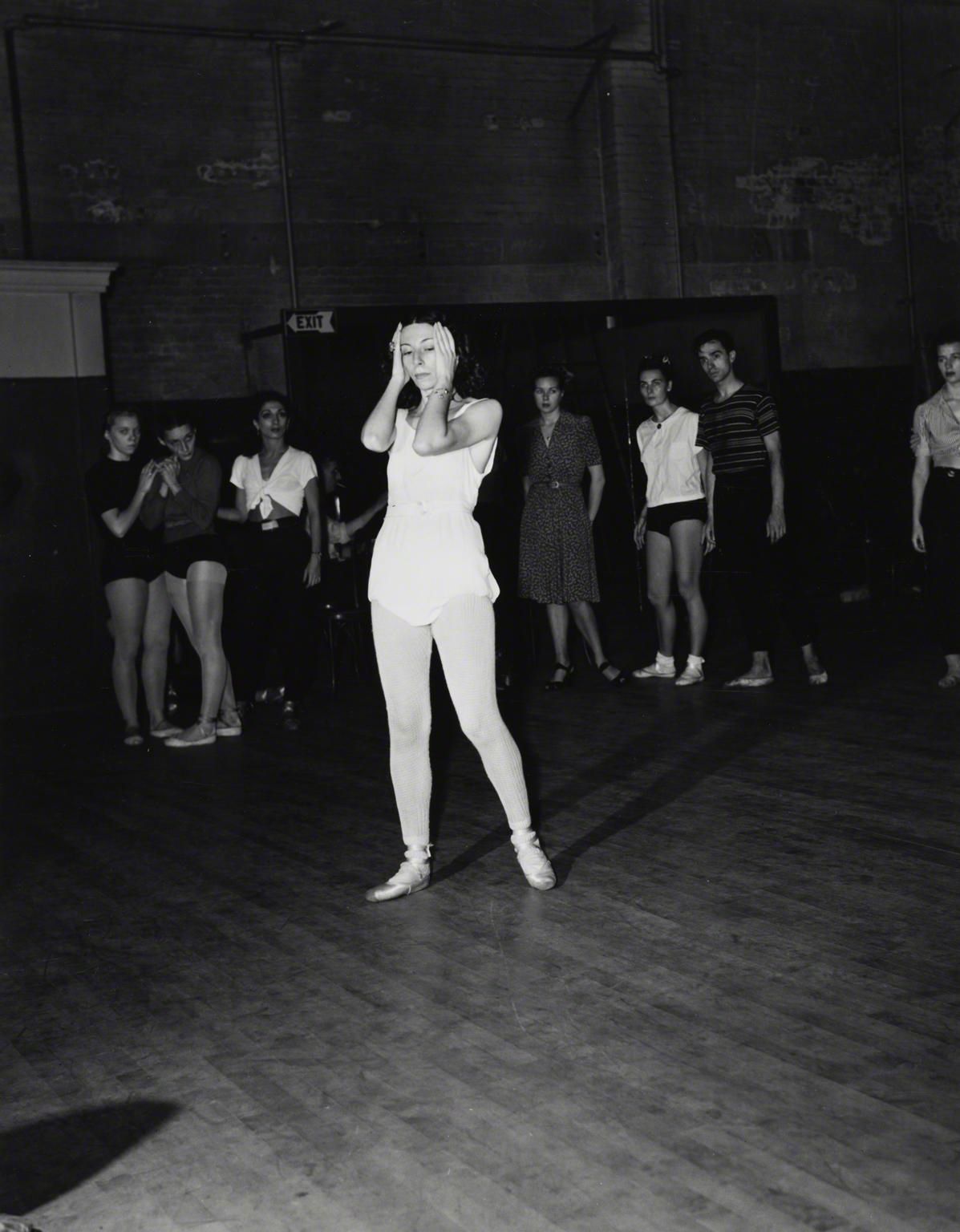 Walker Evans, XIX #16, 1945.