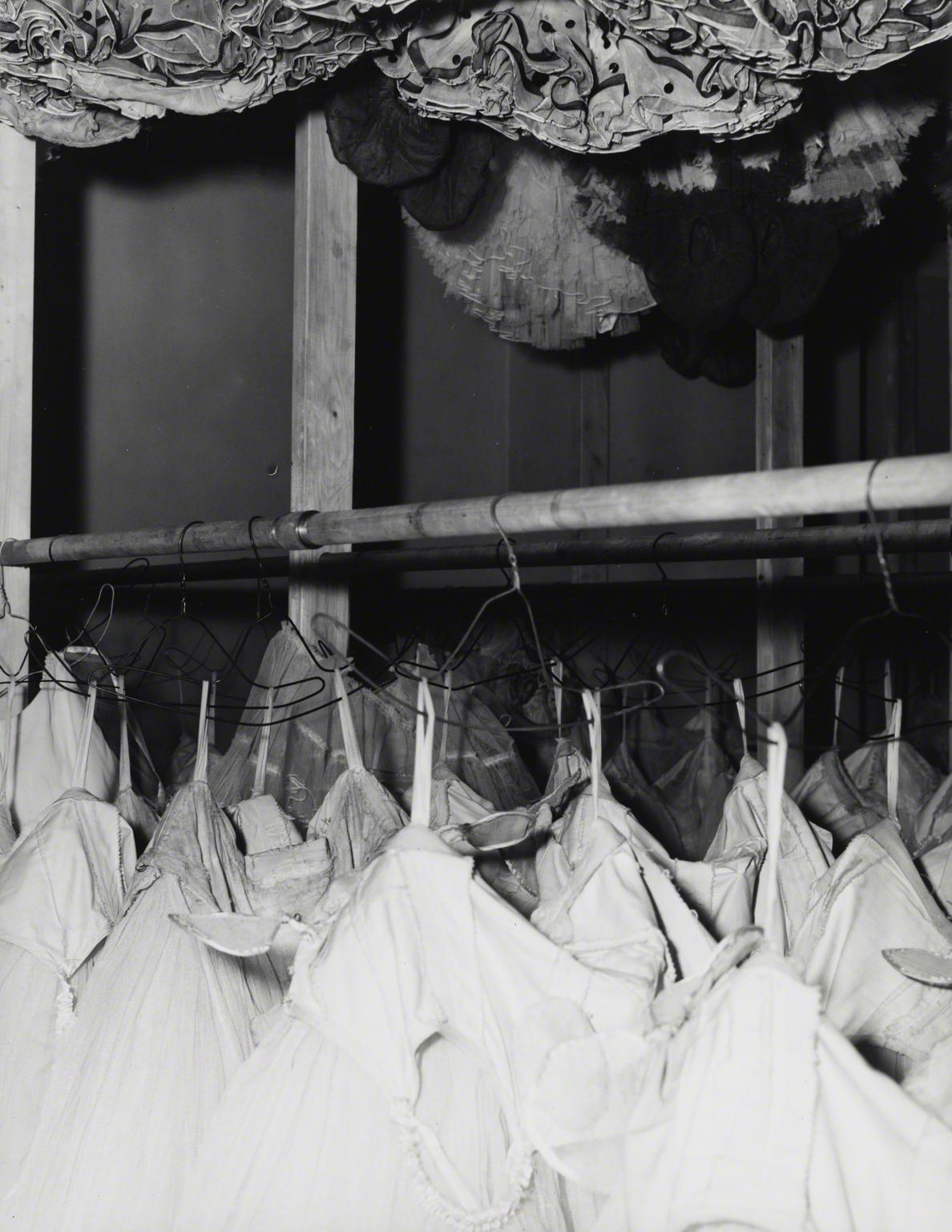 Walker Evans, XIX #26, 1945.