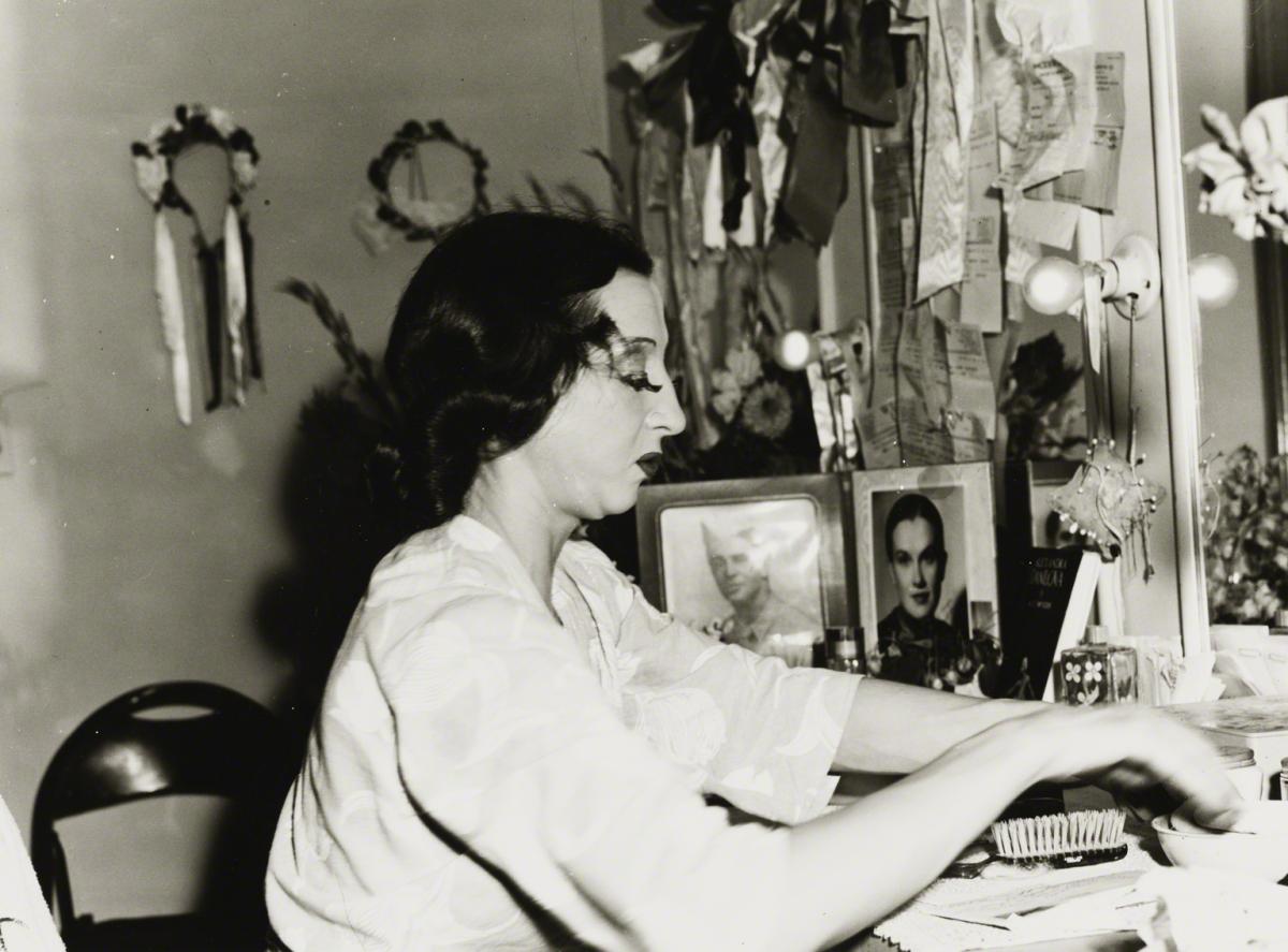 Walker Evans, XIX #32, 1945.