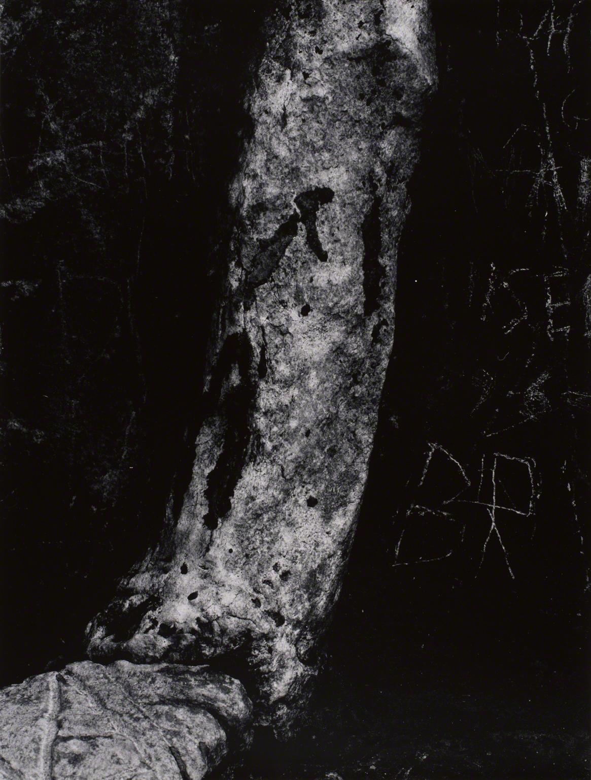 Aaron Siskind, Arch of Constantine 4, 1967.