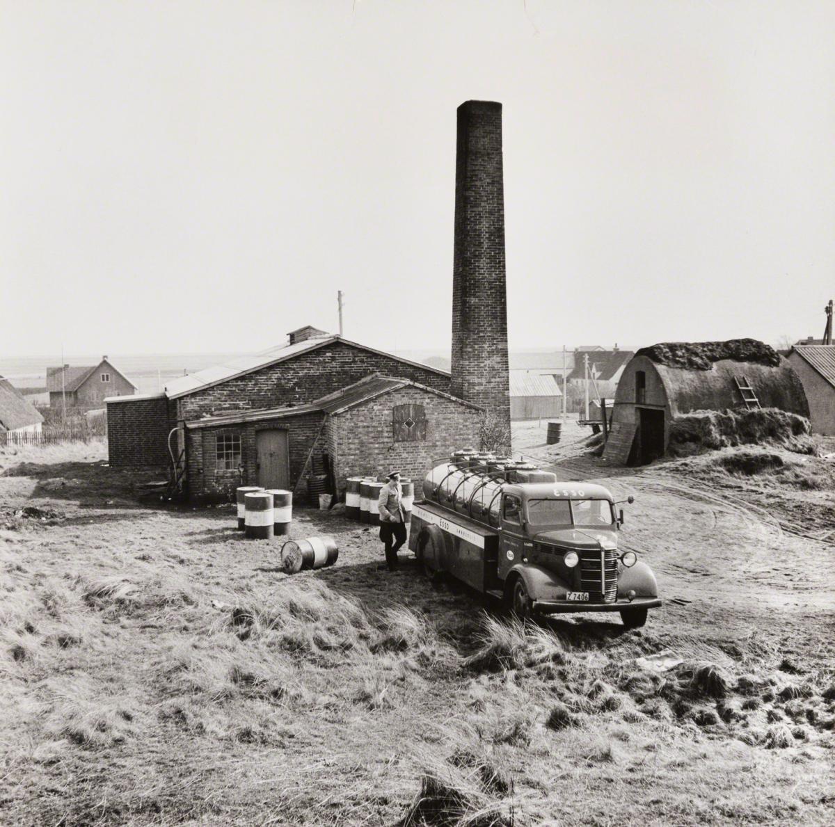Esther Bubley, Monthly deliveries of Esso fuel oil, gasoline and kerosene are made to the Island of Mano, Denmark, 1954.