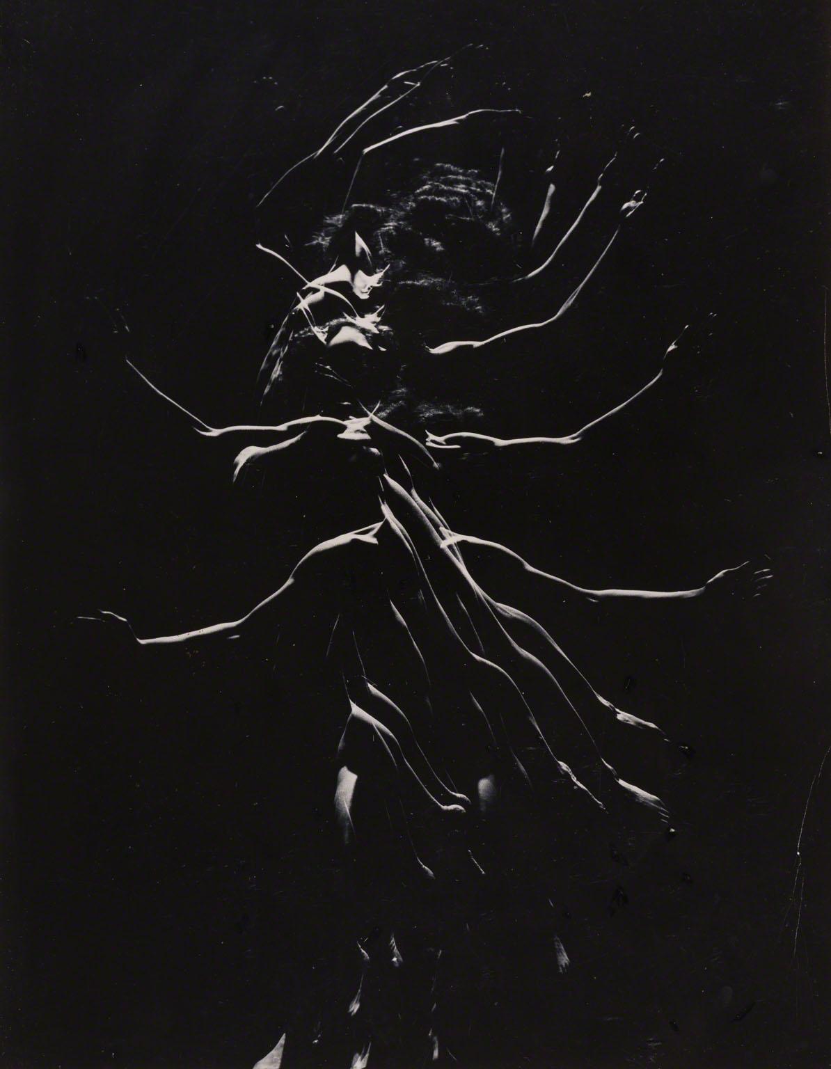Gjon Mili, Multiple Image of Modern Dancer Mel Ipcar Performing WomanTree, 1939.