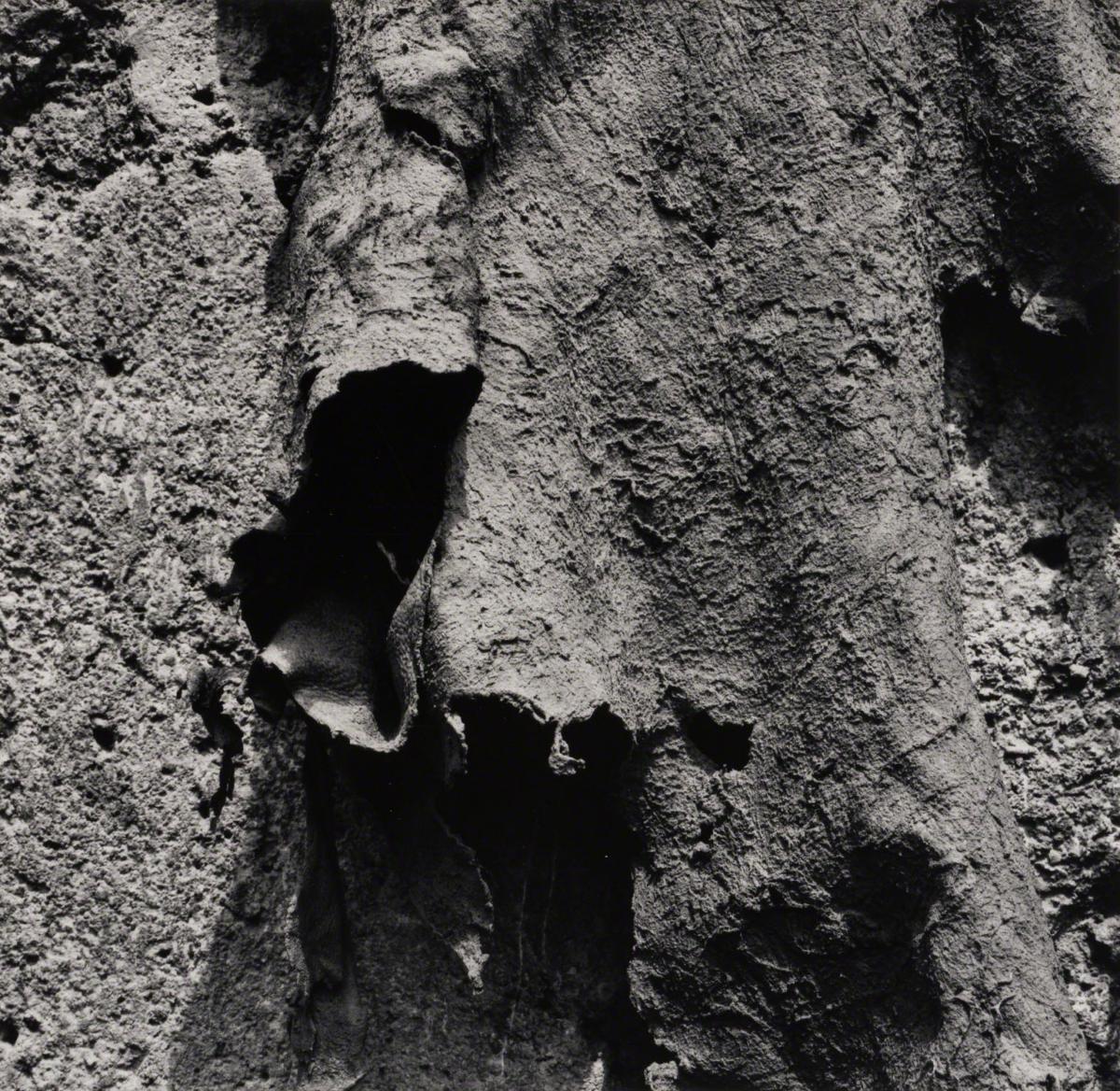 Aaron Siskind, Morocco 297, 1982.