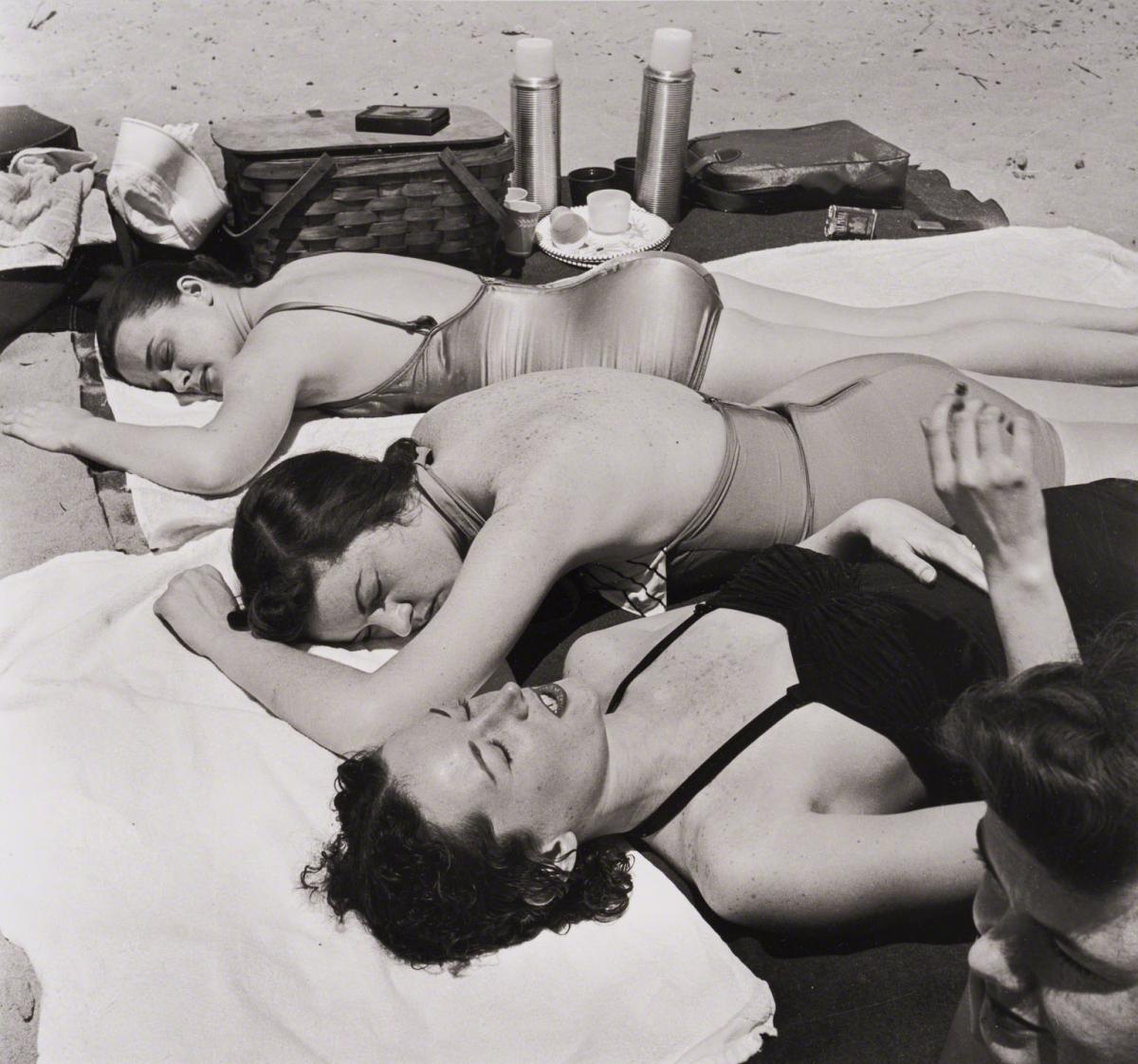 Arthur Leipzig, Sunbathing, Coney Island, 1952.