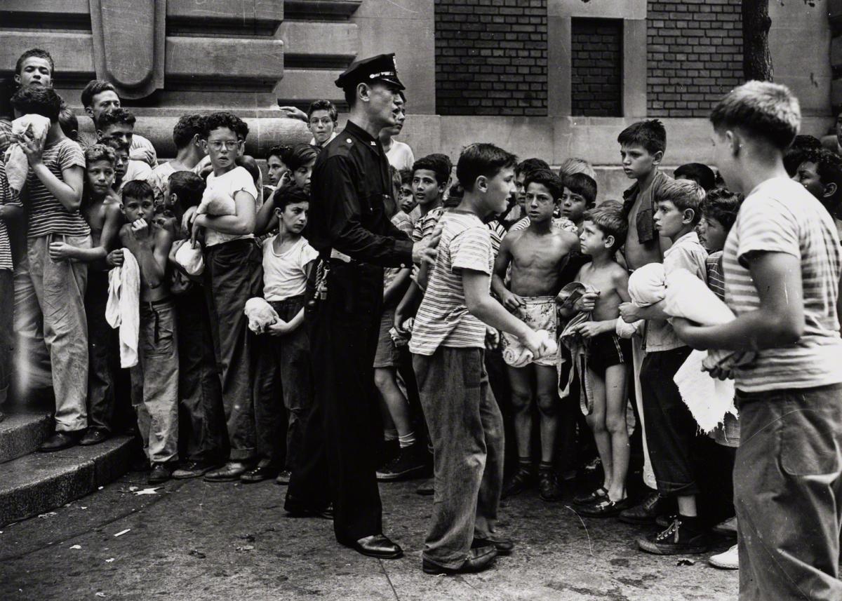Arthur Leipzig, Pitt Street Pool, 1947.