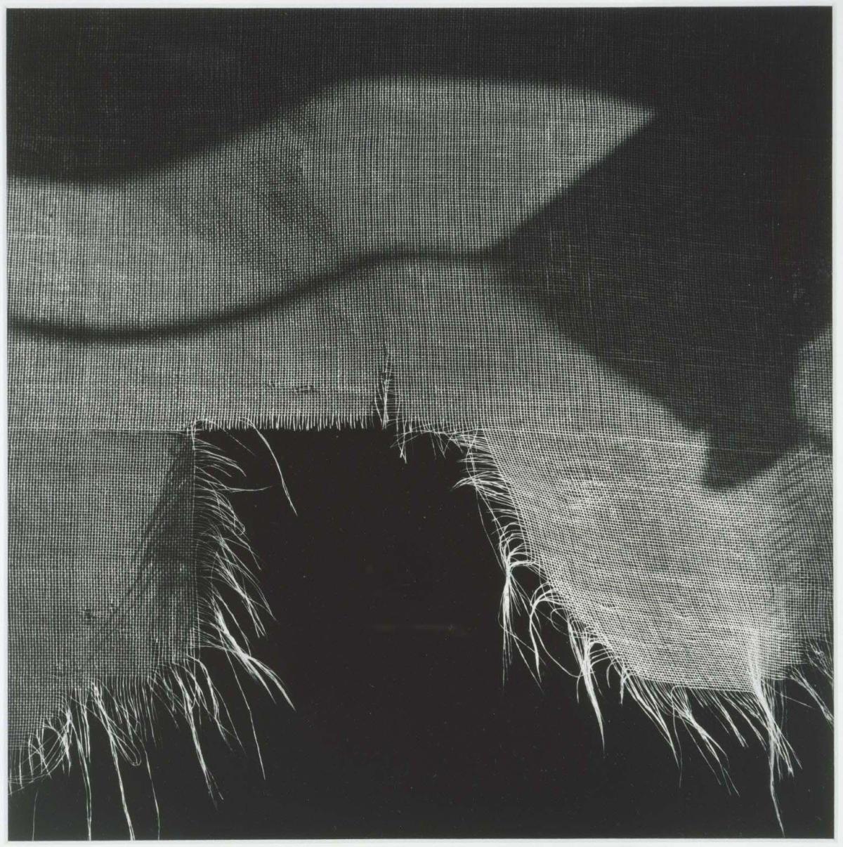 Aaron Siskind, Mexico 32, 1982.