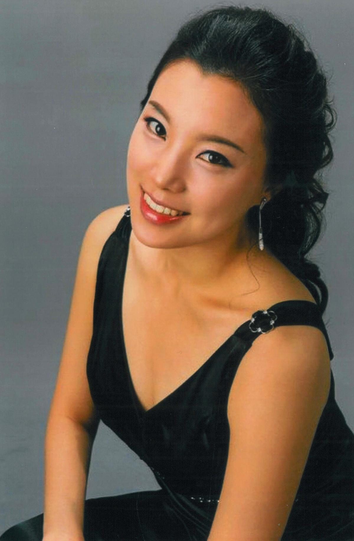 image for 2014-11-02-sunday-concerts-hwang