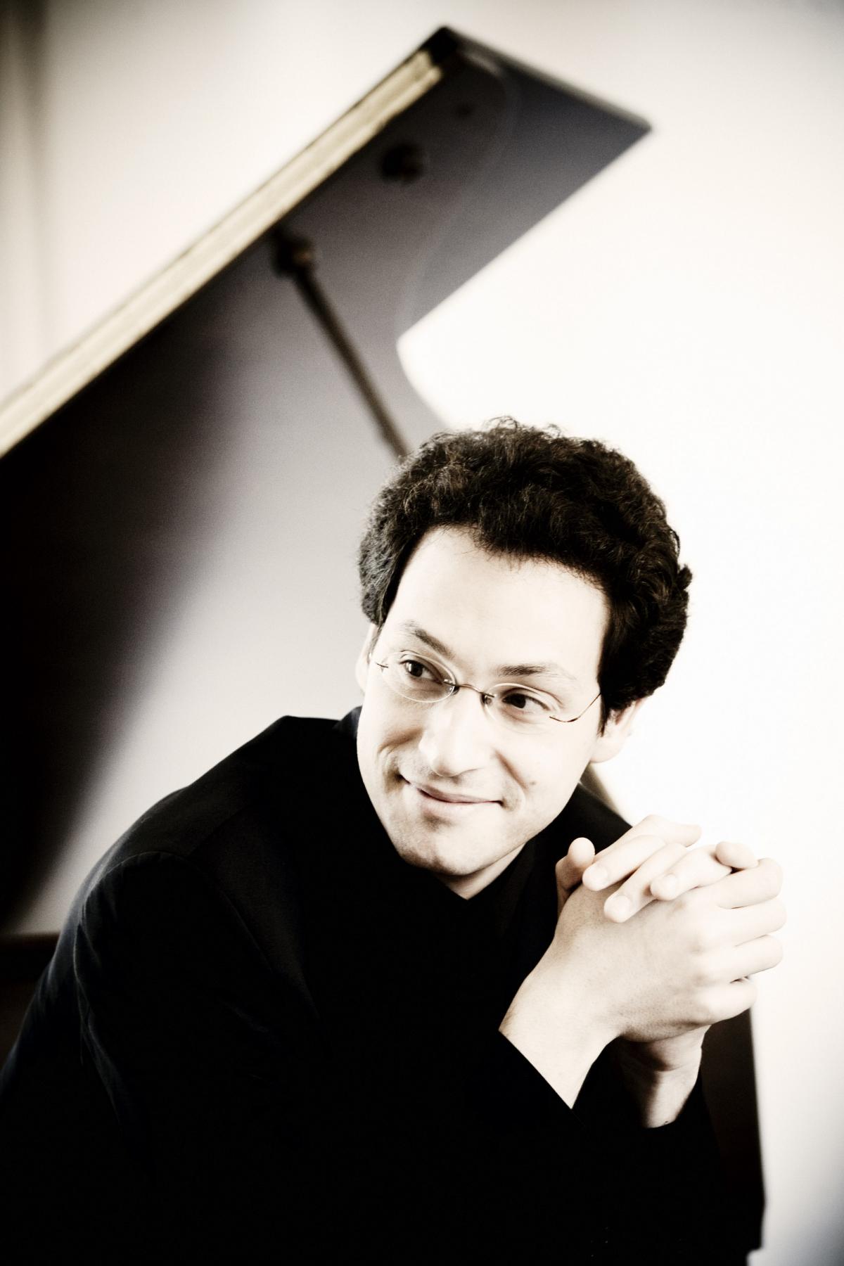 Shai Wosner030 (c) Marco Borggreve.jpg image for 2015-12-13-sunday-concerts-wosner