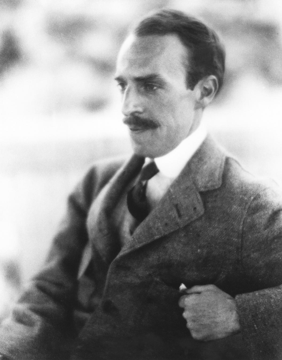 duncan-phillips-circa-1922.jpg image for 2012-06-02-exhibition-washington-collections-in-1920s