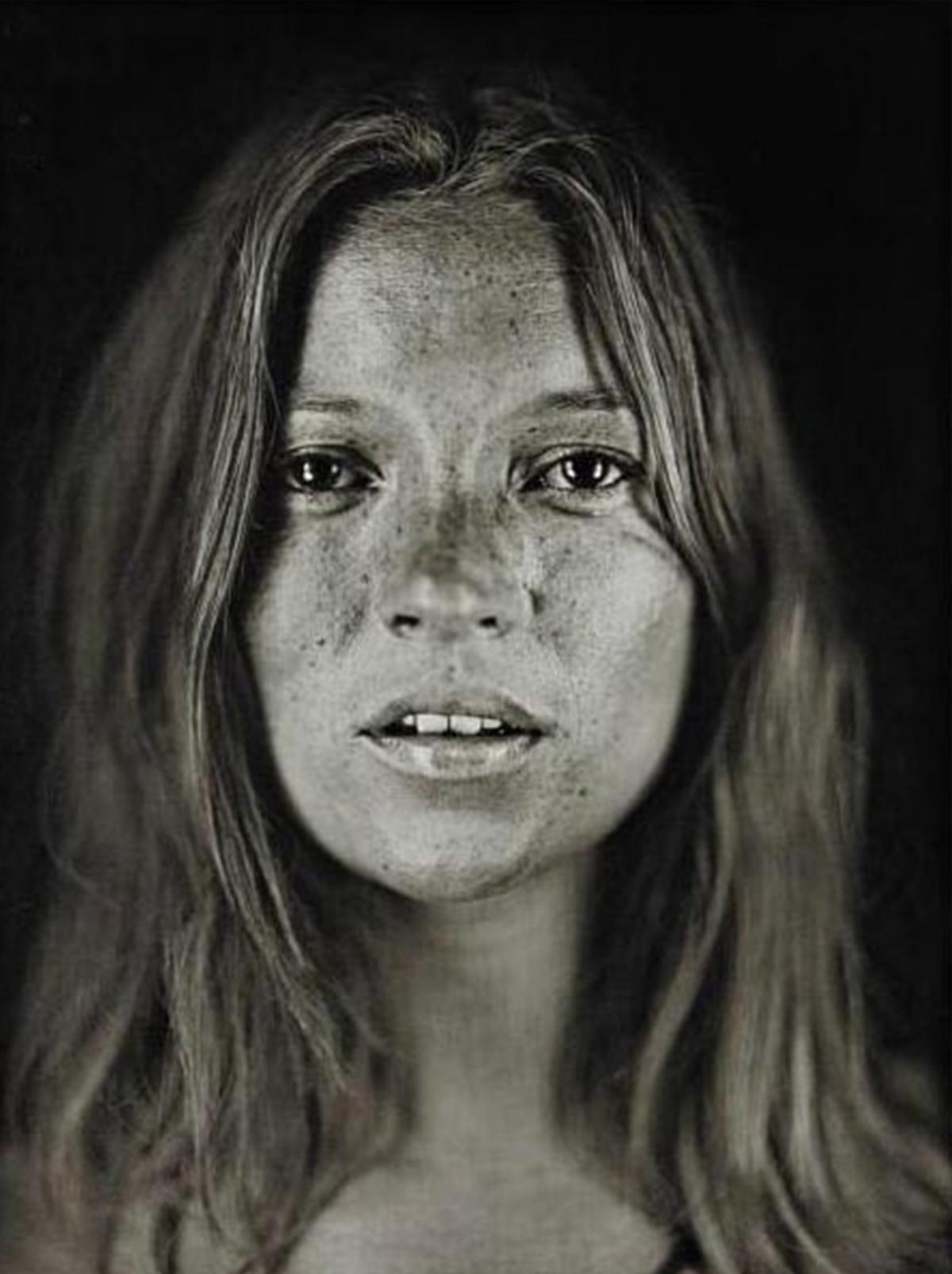 shaping-lichtenberg-close-kate-moss.jpg Close up image black and white of Kate Moss by Chuck Close