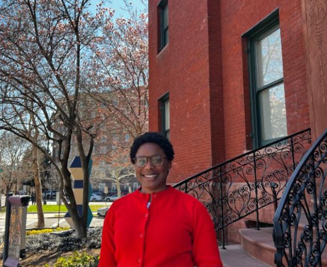 Trinitee Tatum in front of The Phillips Collection