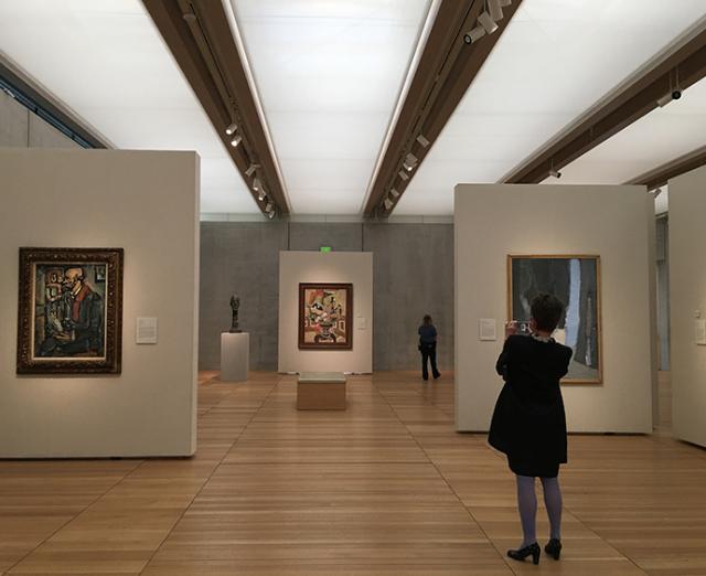 Phillips Director Dorothy Kosinski admires the newly installed A Modern Vision. 