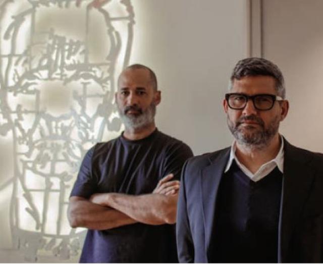 Los Carpinteros at The Phillips Collection, in front of It’s not Che, it’s Felicia (2017)