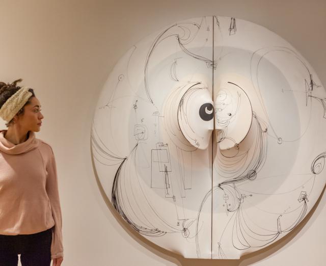 Zilia Sánchez's Lunar con tatuaje (Moon with Tattoo)