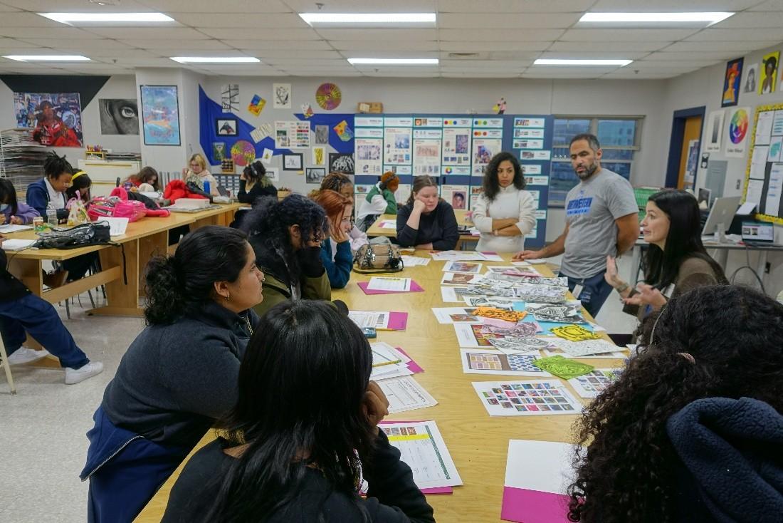 Learning about Art Links and with Phillips Education staff.