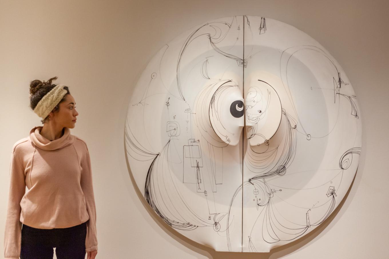 Zilia Sánchez's Lunar con tatuaje (Moon with Tattoo)