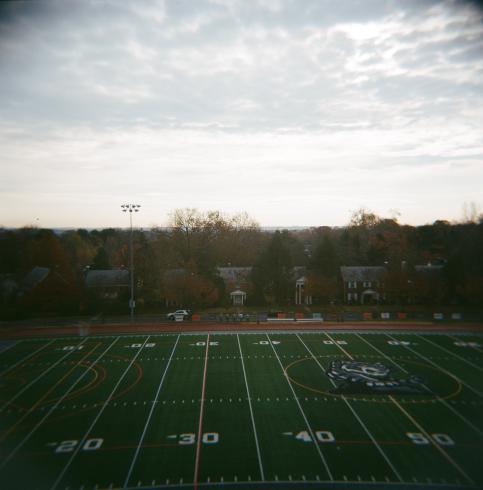 Image of an empty football field 