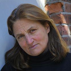 Headshot of Susan Meiselas