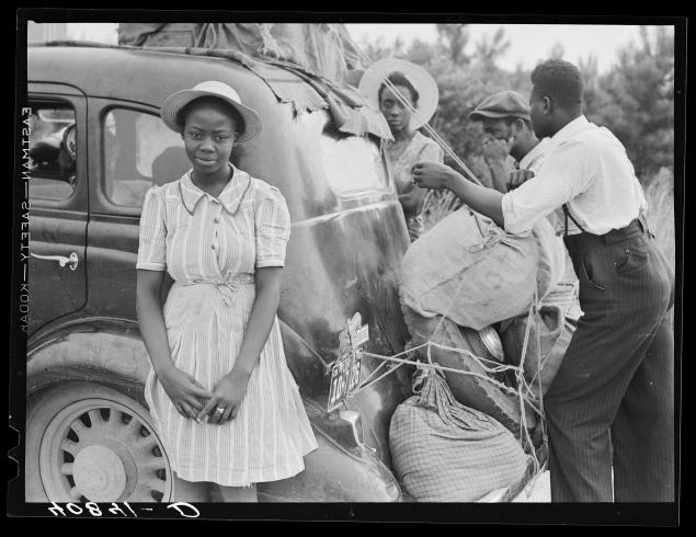 Group of Florida migrants on their way to Cranberry, New Jersey, to pick potatoews near Shawboro, North Carolina